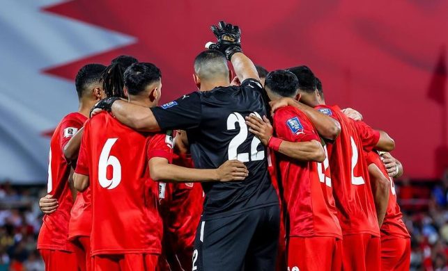 Timnas Bahrain kini menghadapi risiko sanksi berat dari AFC dan FIFA akibat permintaan mereka untuk memindahkan laga melawan Timnas Indonesia di Kualifikasi Piala Dunia 2026 di Jakarta. (Foto: Instagram/bahrainfa)