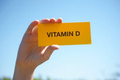 Penelitian yang dilakukan pada tikus ini menunjukkan betapa krusialnya vitamin D dalam menjaga fungsi timus yang sehat. Meskipun penelitian ini dilakukan pada tikus, hasilnya tetap relevan bagi manusia karena fungsi timus pada kedua spesies serupa. Ini sekaligus memperkuat pentingnya asupan vitamin D yang cukup sejak dini, khususnya pada masa kanak-kanak, untuk mencegah berbagai penyakit autoimun di masa mendatang.