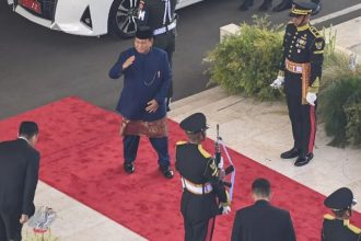 “Apa yang disampaikan tadi, semangatnya, harus kita apresiasi dan kita dukung bersama seperti yang disampaikan oleh Bung Karno dan sebagai Bangsa Indonesia. Membangun Indonesia harus bergotong royong, seperti yang tadi disampaikan juga oleh Presiden Prabowo,” ujar Puan.