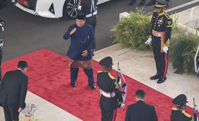 “Apa yang disampaikan tadi, semangatnya, harus kita apresiasi dan kita dukung bersama seperti yang disampaikan oleh Bung Karno dan sebagai Bangsa Indonesia. Membangun Indonesia harus bergotong royong, seperti yang tadi disampaikan juga oleh Presiden Prabowo,” ujar Puan.