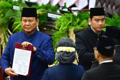 Tidak hanya sebagai bentuk pelestarian budaya, pemilihan Ujung Serong juga mencerminkan komitmen Pemerintahan 2024-2029 untuk melanjutkan program-program yang telah dirintis oleh pemerintahan sebelumnya. Pada pidato kenegaraan terakhir Presiden Joko Widodo, beliau juga mengenakan Ujung Serong, menunjukkan kesinambungan dalam simbol dan visi pemerintahan.